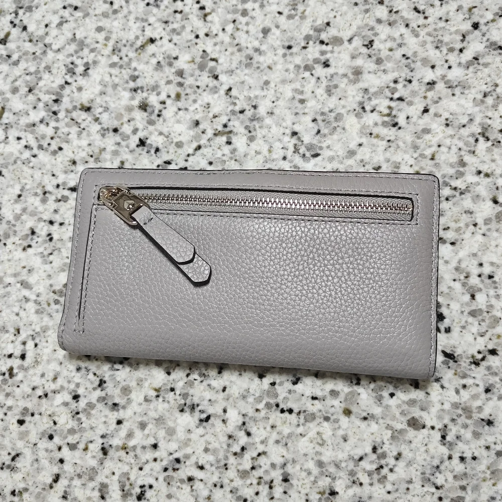 Kate spade roulette wallet (gray)